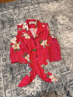 Sleeveless tropical Tie-Front island wear